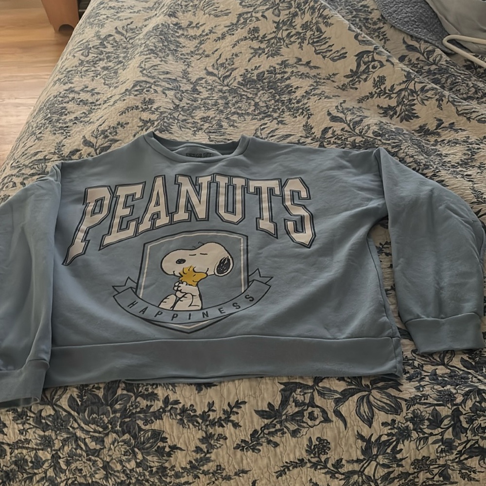 Peanuts cropped light sweatshirt